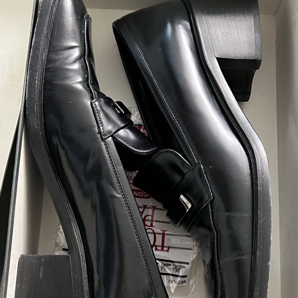 Gucci Leather Loafer